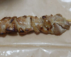 ローソン「でか焼鳥　もも塩(127円)」