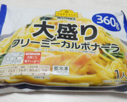 大盛り クリーミーカルボナーラ[360g](148円)