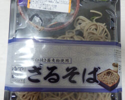 ざるそば(213円)