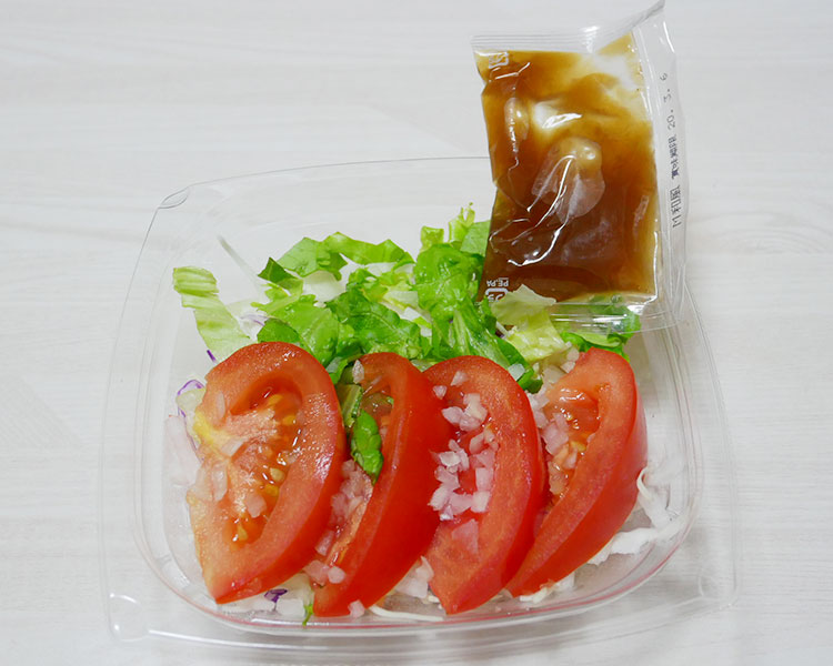 ミニストップ「オニオンソースで食べるトマトサラダ(297円)」