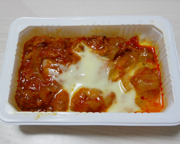 セブンイレブン「冷凍食品 チーズタッカルビ(300円)」