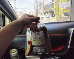 ふわもちチョコスティック(108円)