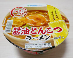 醤油とんこつラーメン(178円)