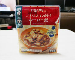 ごはんにちょいかけ！ルーロー飯(298円)