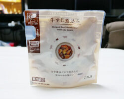牛すじ煮込み(258円)