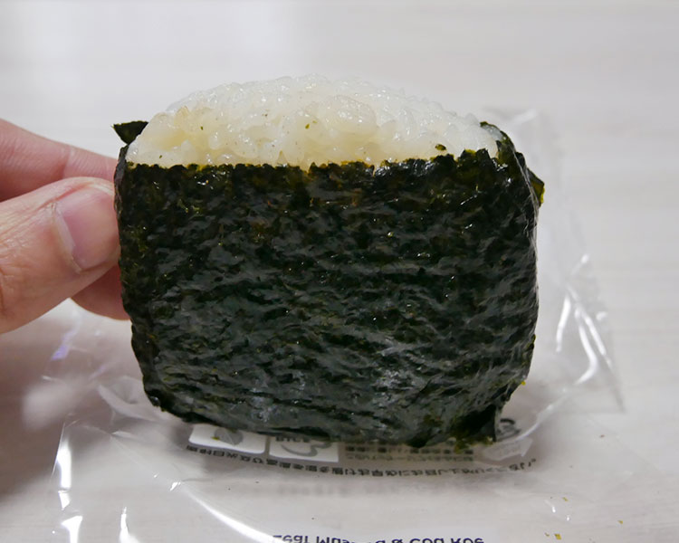セブンイレブン「醤油海苔仕立ておむすび高菜めんたい(129円)」